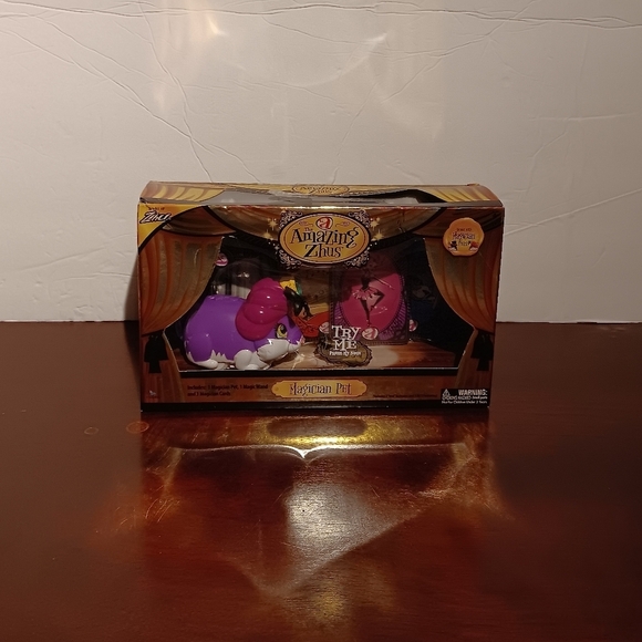 The Amazing Zhus Magician Purple Toy Pet Set - Picture 9 of 9